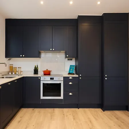 Апартаменты The Wembley Park Arms - Modern 2Bdr Flat With Parking + Balcony Лондон Экстерьер фото