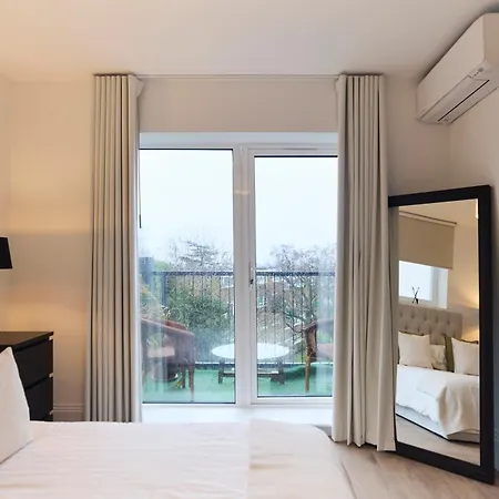 Апартаменты The Wembley Park Arms - Modern 2Bdr Flat With Parking + Balcony Лондон Экстерьер фото