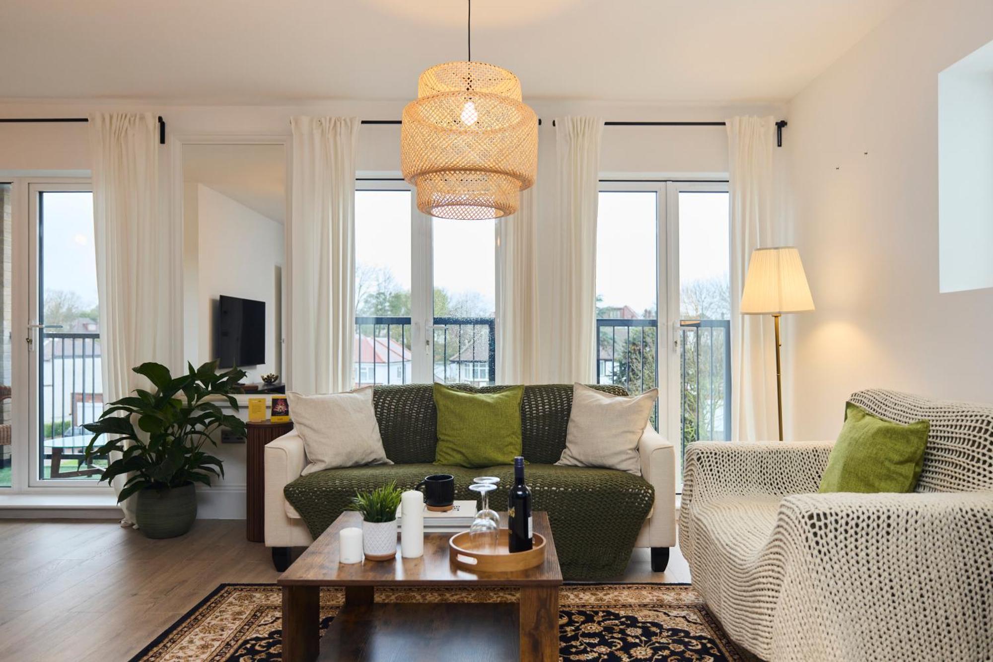 The Wembley Park Arms - Modern 2bdr Flat With Parking + Balcony Апартаменты Лондон