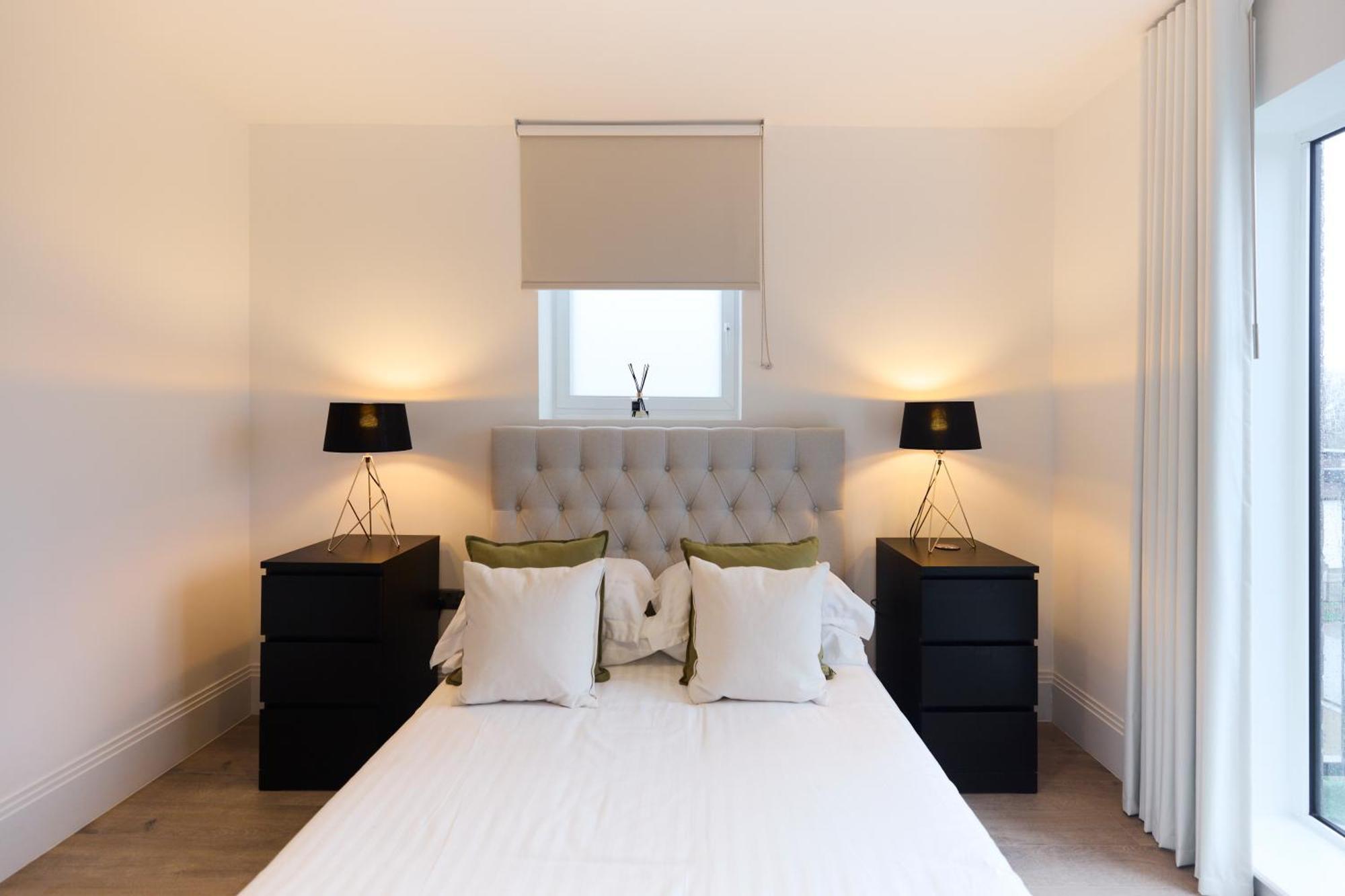 Апартаменты The Wembley Park Arms - Modern 2bdr Flat With Parking + Balcony